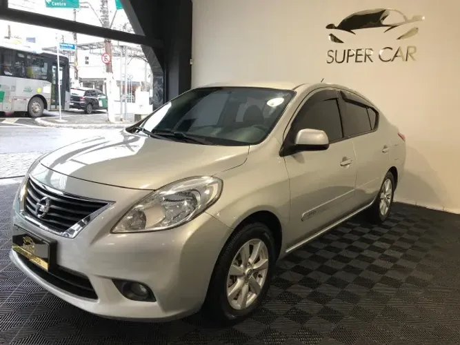 Nissan Versa SL 1.6 16V Flex Fuel 4P Mec. 2013