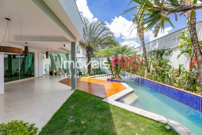 Casa no Condomínio Antares para locação!