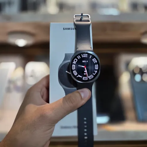 Samsung Galaxy Watch 8, Bluetooth, 44mm, cor preto, seminovo, 3 meses de uso, nota fiscal.