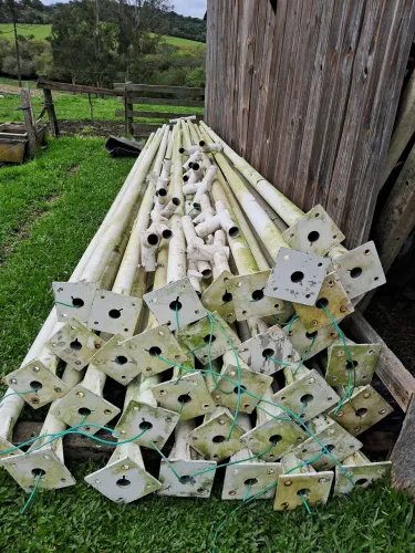 Postes eletricidade galvanizados 6 mtros