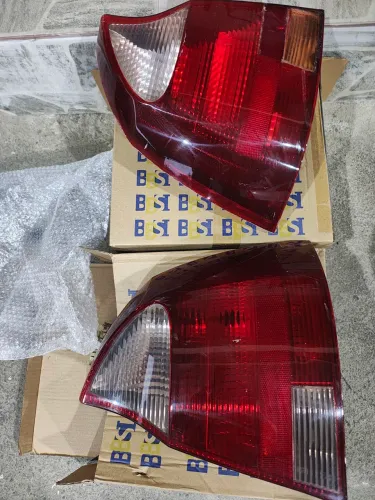 Par de Lanterna traseira do Corsa sedan Premium 14 