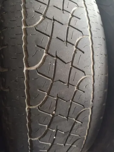 JG pneus 265/65/17 Pirelli
