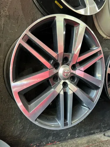 Rodas aro 22 SW4 Hilux l200 S10 novas com pneus por 8990$ instaladas