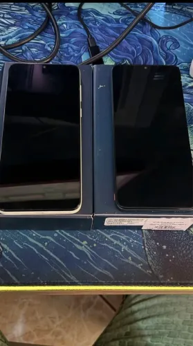 Celular moto e13