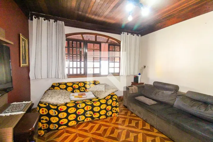 Casa à Venda - Vila Jacuí, 2 Quartos, 150 m2