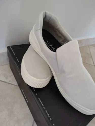 Tênis Slip-On Aramis nº 41