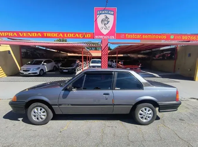 Chevrolet Monza GL 1.8 Efi/ SL/ L/ 650/barc. 2e4p 1993