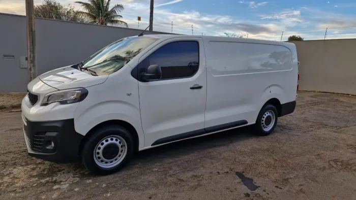 Peugeot Expert Cargo 1.5 Turbo Diesel 2022