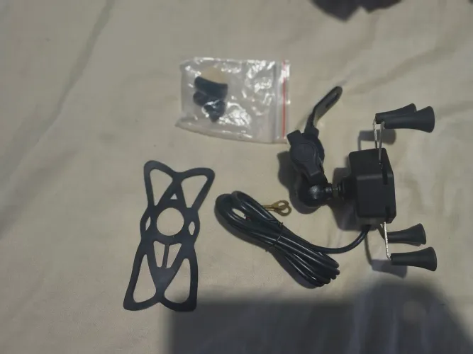 Suporte de Celular Oberon para Moto com Carregador USB