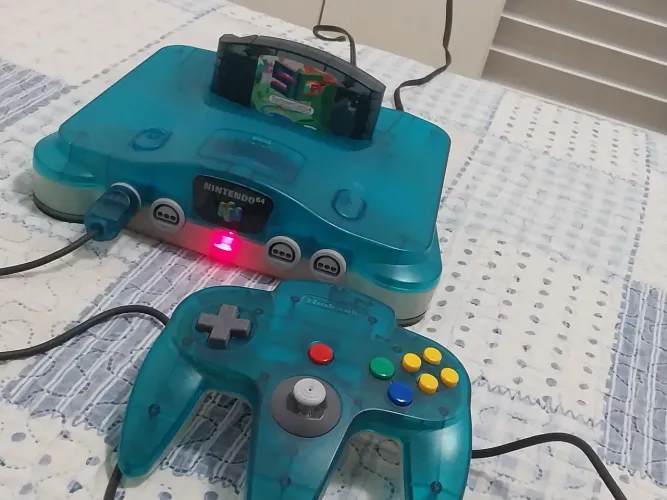 Nintendo 64 clear blue everdrive