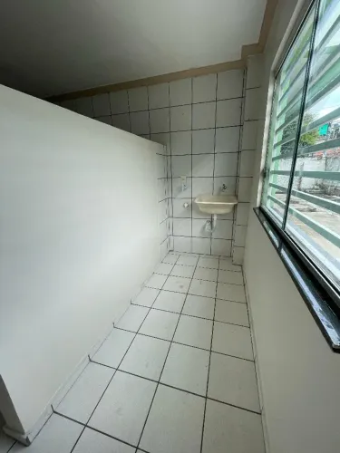 Apartamento térreo em ótima localização no lírio do vale