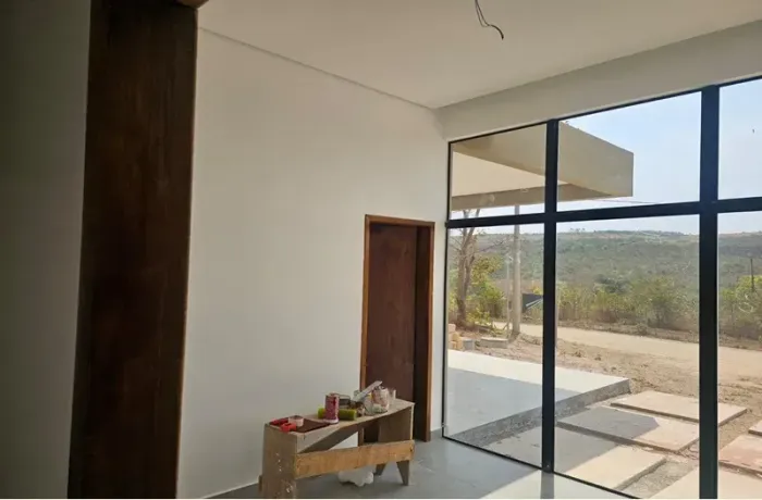 Vendo Casa, no Condomínio Beira rio quitada.