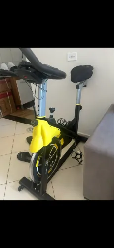 Bicicleta ergométrica spinning