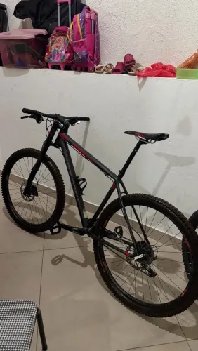 Bike aro 29 carbono