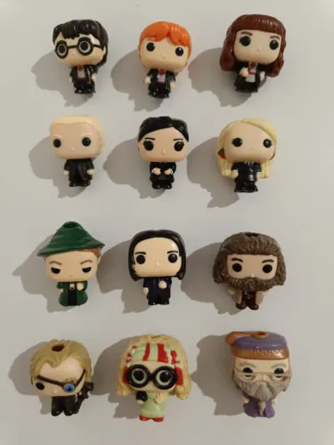 Coleção Harry Potter Kinder Joy Funko Pop Snape Dumbledore Hermione Trelawney Moody