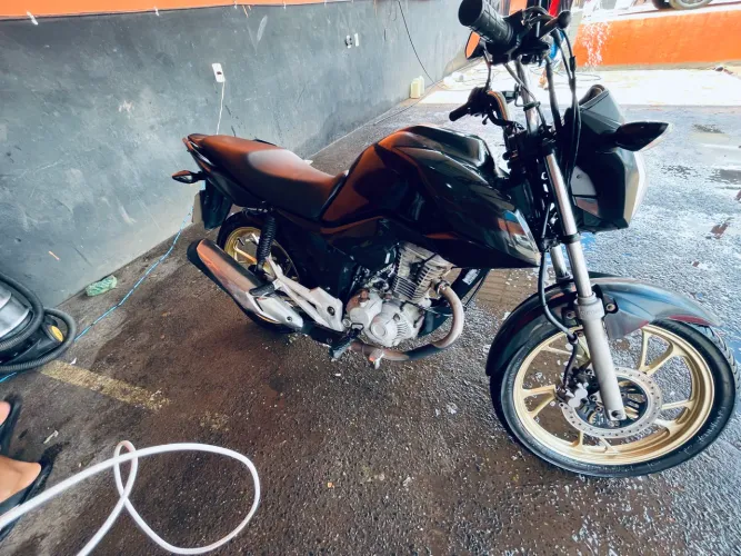 Fam 160 