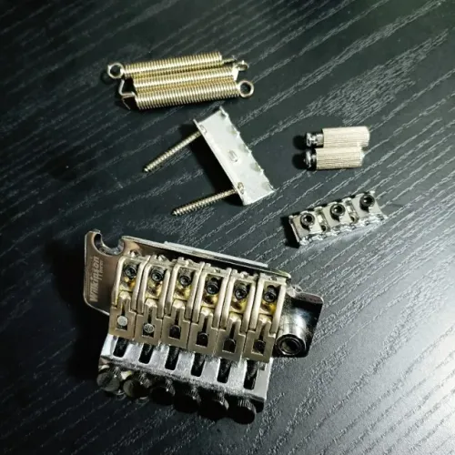 Ponte Guitarra Estilo Floyd Rose Gotoh Wilkinson Wodl1 Cromo + Lock Nut 2 Pivôs Microafina