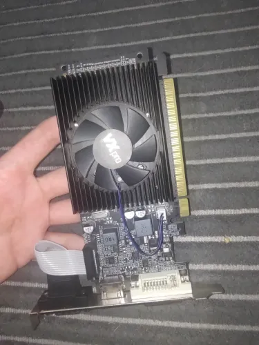 Placa de vídeo GT210 FXPRO 1GB DDR3