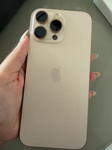 16 PRO MAX SEM MARCAS DE USO
