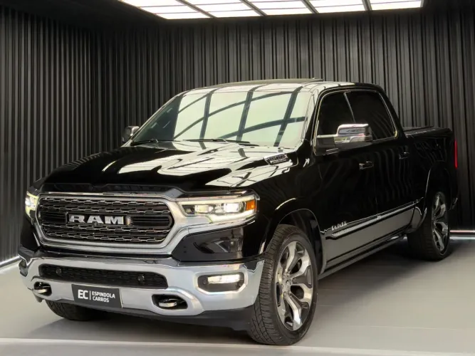 Ram 1500 Limited 5.7 CD 4X4 Aut. 2024