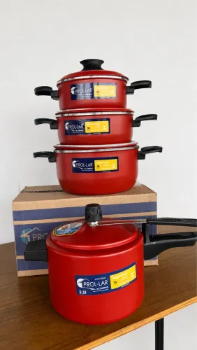 3 Panelas + panela de pressão Promoção