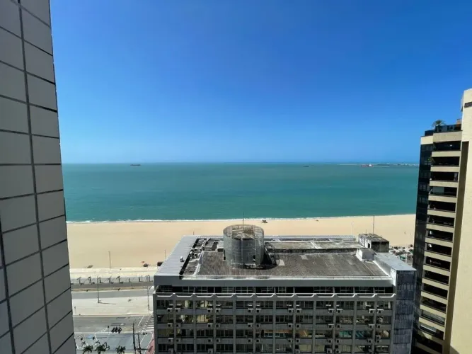 Apartamento com 2 dormitórios para alugar, 68 m² por R$ 5.976,93/mês - Meireles - Fortalez
