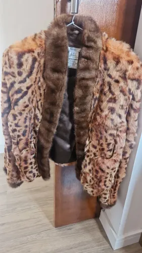 Casaco Daslu peça vintage, 100% pele de Coelho
