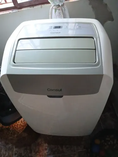Ar-Condicionado Portátil Consul C1A12BB, de 12.000 BTUs, ciclo frio.