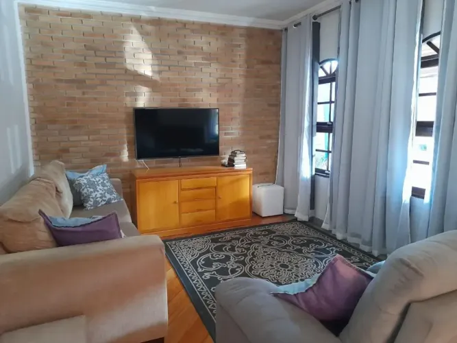 Casa com 3 dormitórios, 1 suíte - Edícula no bairro Cidade Morumbi