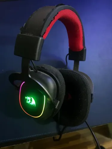 Headset redragon usado