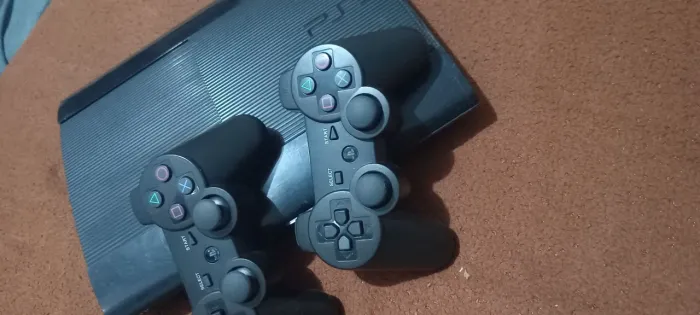 Ps3 super slim desbloqueado + de 16 mil jogos disponíveis