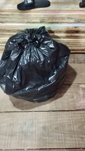 roupa usada e brinquedos e calçado mulher 35