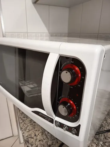Forno elétrico gourmet grill branco modelo *4 127 V potência 1750 W