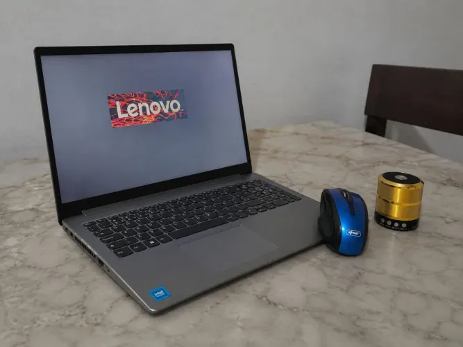 NOTEBOOK SEMI NOVO!