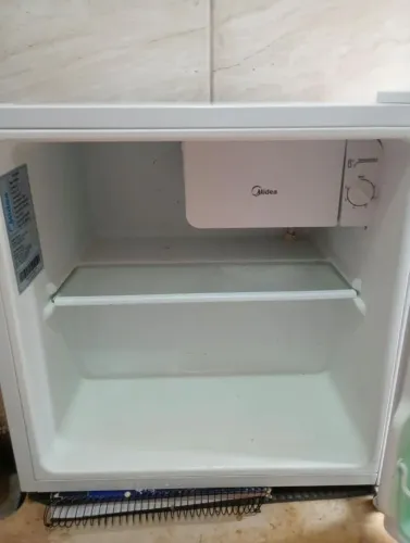 Vende-se frigobar