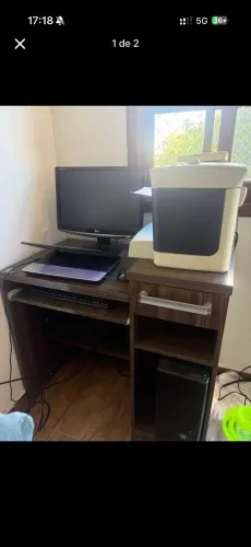 Mesa para estudos/ pc