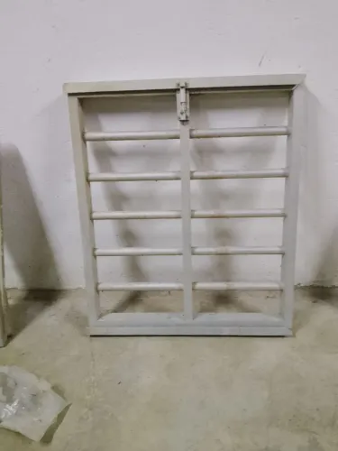 Portão de alumínio para casa do seu pet ou para o que deseja 