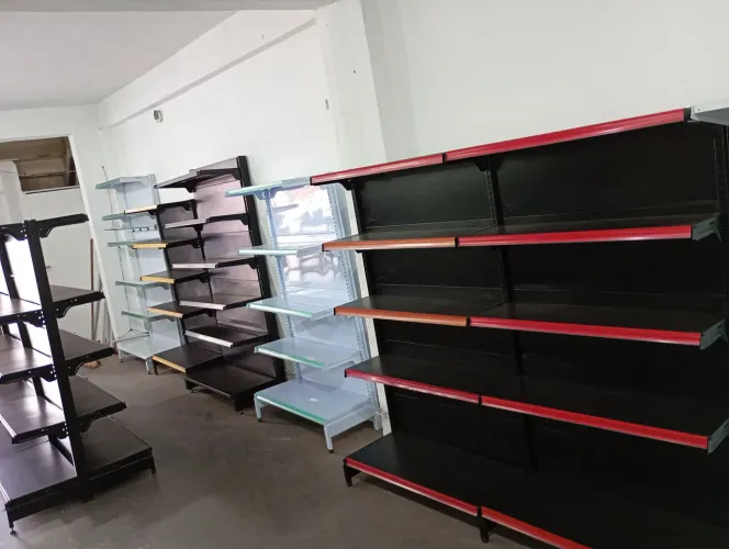 GONDOLAS NOVAS SO NA LOJA CENTERACO ITAPUA *