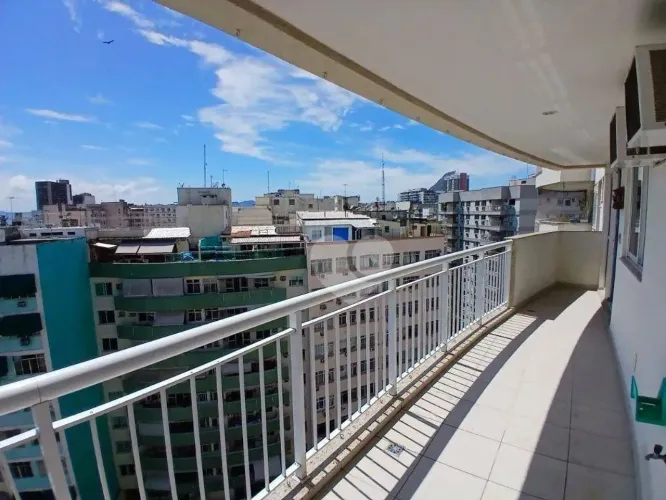Apartamento com 3 quartos infra completa à venda por R$ 1.300.000 - Catete - Rio de Janeir