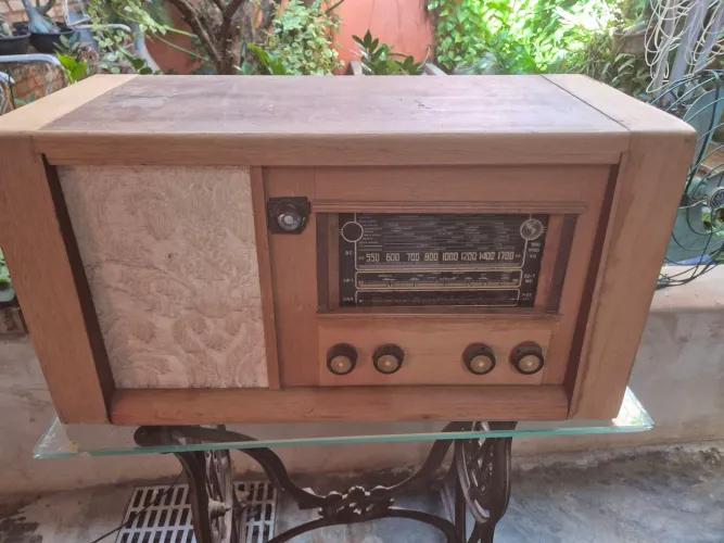 Rádio antigo