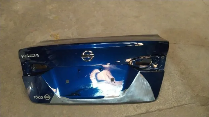 Tampa Novo Versa 2020 2021 2022 