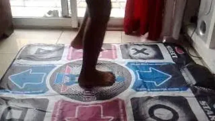 Dance mat 