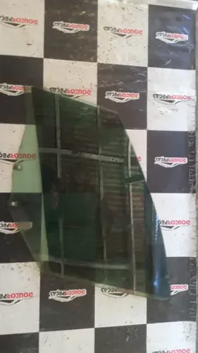 Vidro dianteiro esquerdo peugeot 206