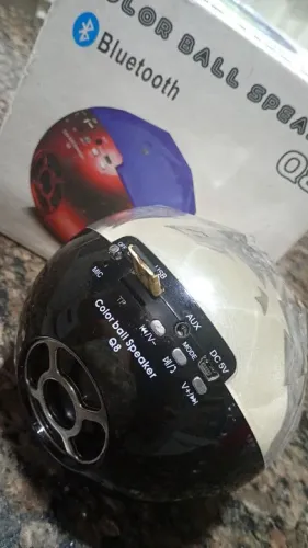 COLOR BALL SPEAK Q8 Bluetooth....