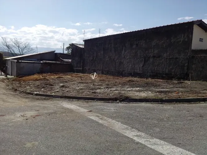 LOTE À VENDA - VILA RICA - PINDAMONHANGABA - SP