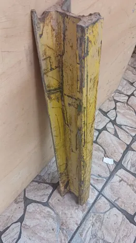 Viga de aço usada