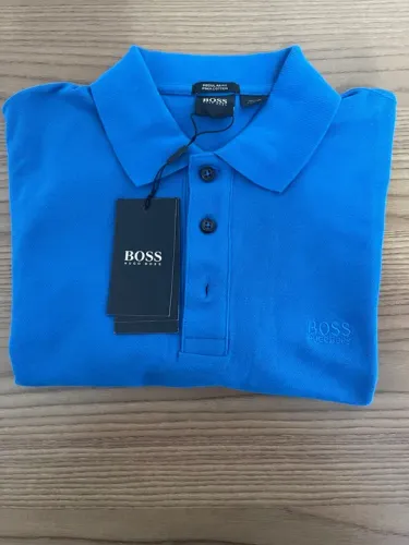 Camiseta Polo Nova e com etiqueta
