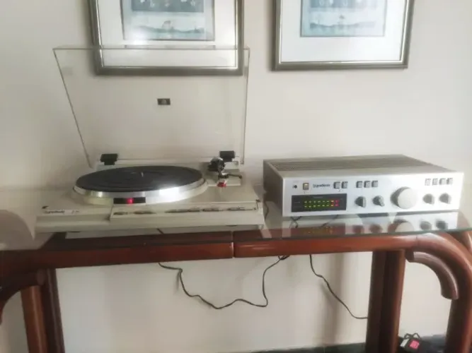 Toca Discos e Receiver Gradiente