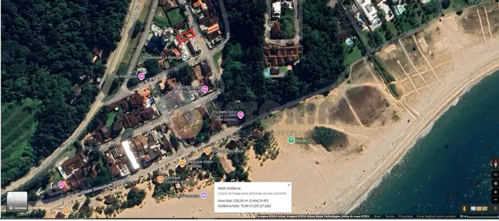 Terreno de 250m² 300metros do mar