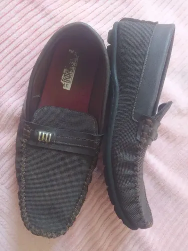 Sapatos diversos